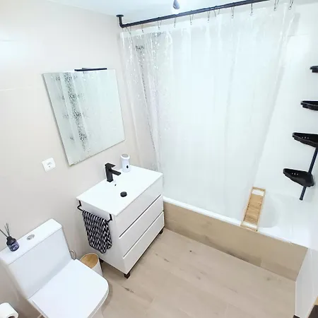 Prendisole Con Piscina Y Terraza Дения